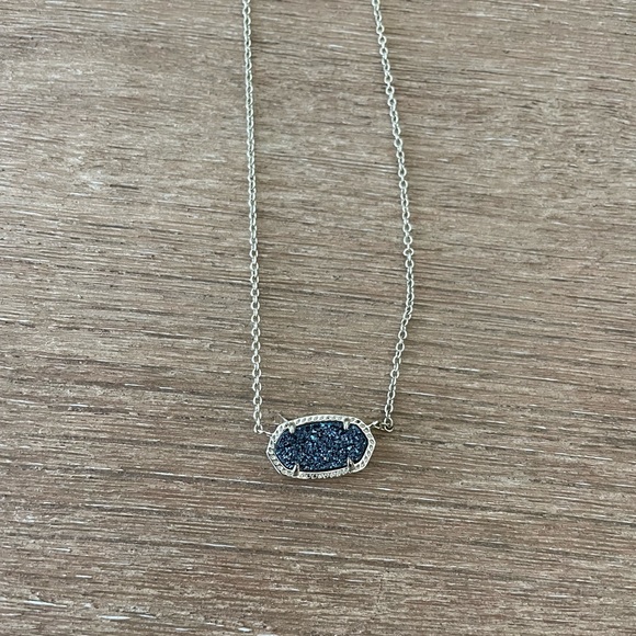 Kendra Scott Necklace - Picture 2 of 4